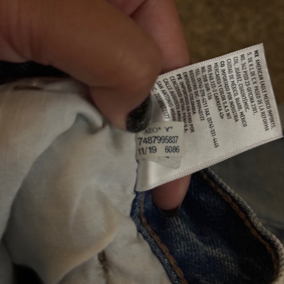 American Eagle Denim Mom Shorts - Picture 5 of 5